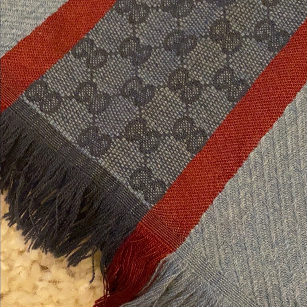 Auth Gucci Guccisima wool silk scarf - Picture 3 of 5